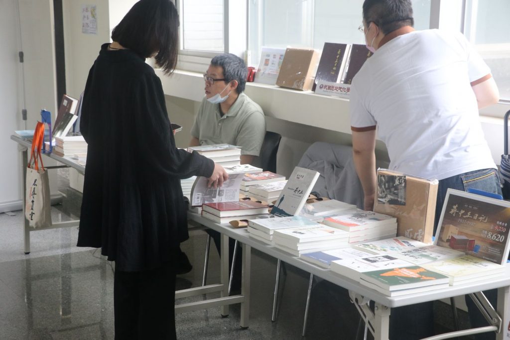 D71_A7244_5c37051617